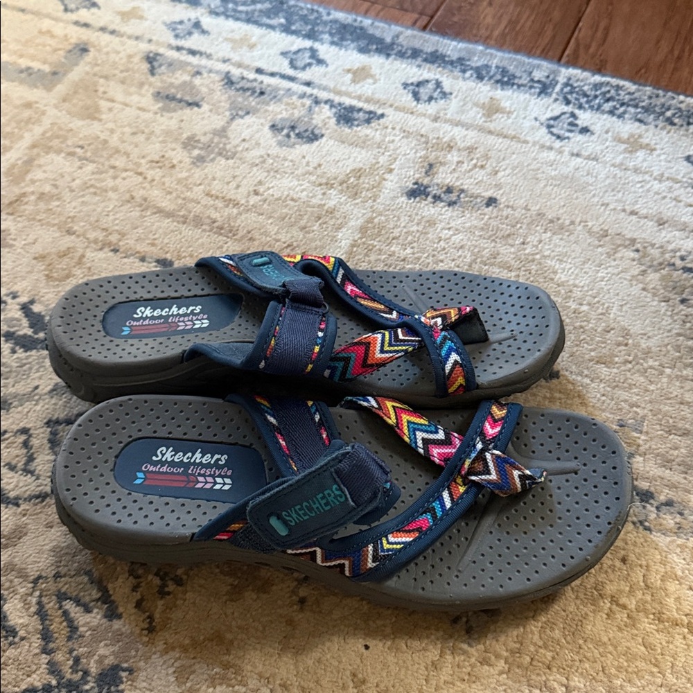 Skechers Colorful Zigzag Strap Sandals